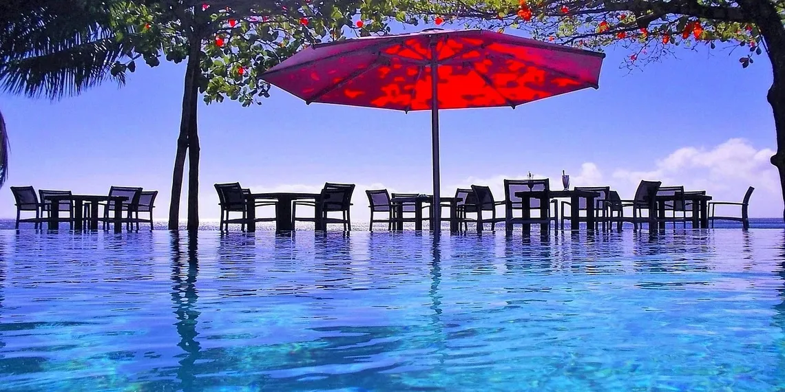 7 Stunning Hotels in the Desert