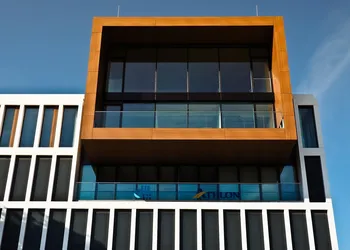 Country House in Weiningen / Salvini Rüesgsegger Architekten