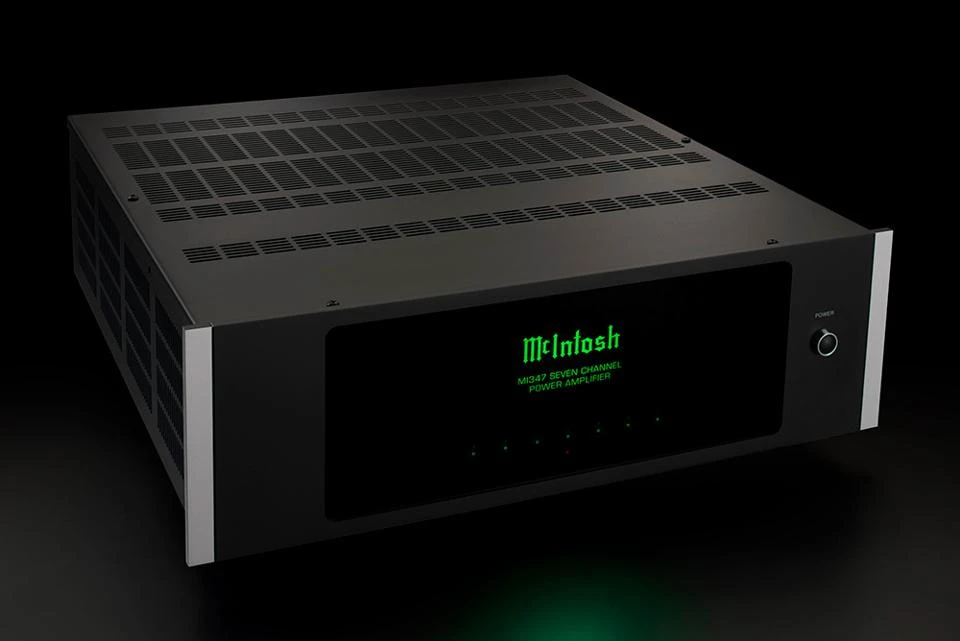 Three-quarter view fo McIntosh MI347 power amplifier