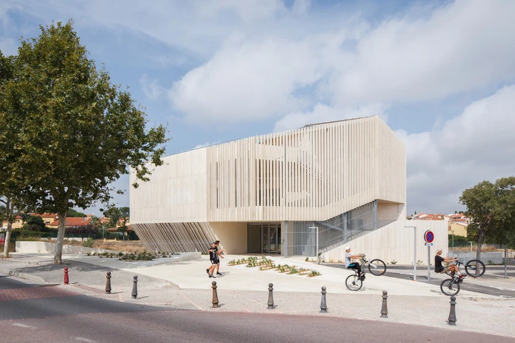 Space Guy Môquet Cultural Center / Oeco architectes 1