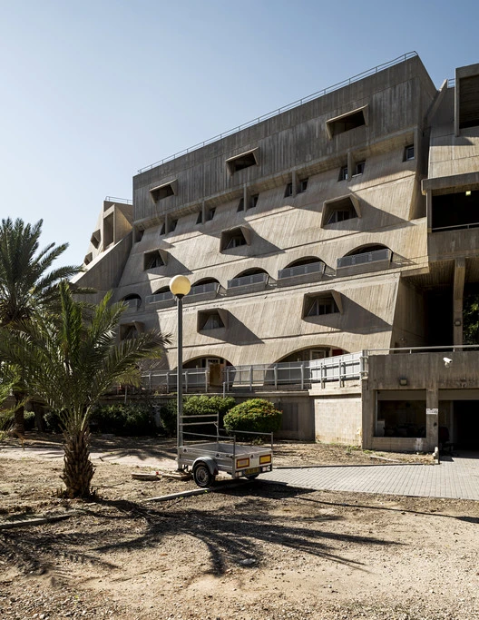 Student Residence - Ram Karmi (1974). Image © Stefano Perego